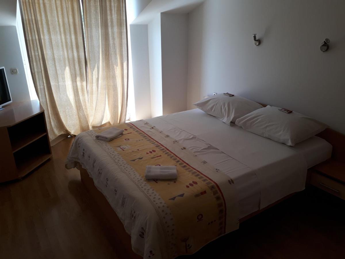 Apartment Ivana Viganj Esterno foto
